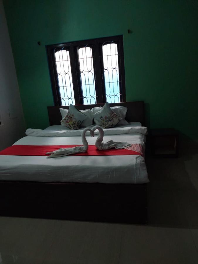 Hotel Madison Homes Bhubaneswar Bagian luar foto