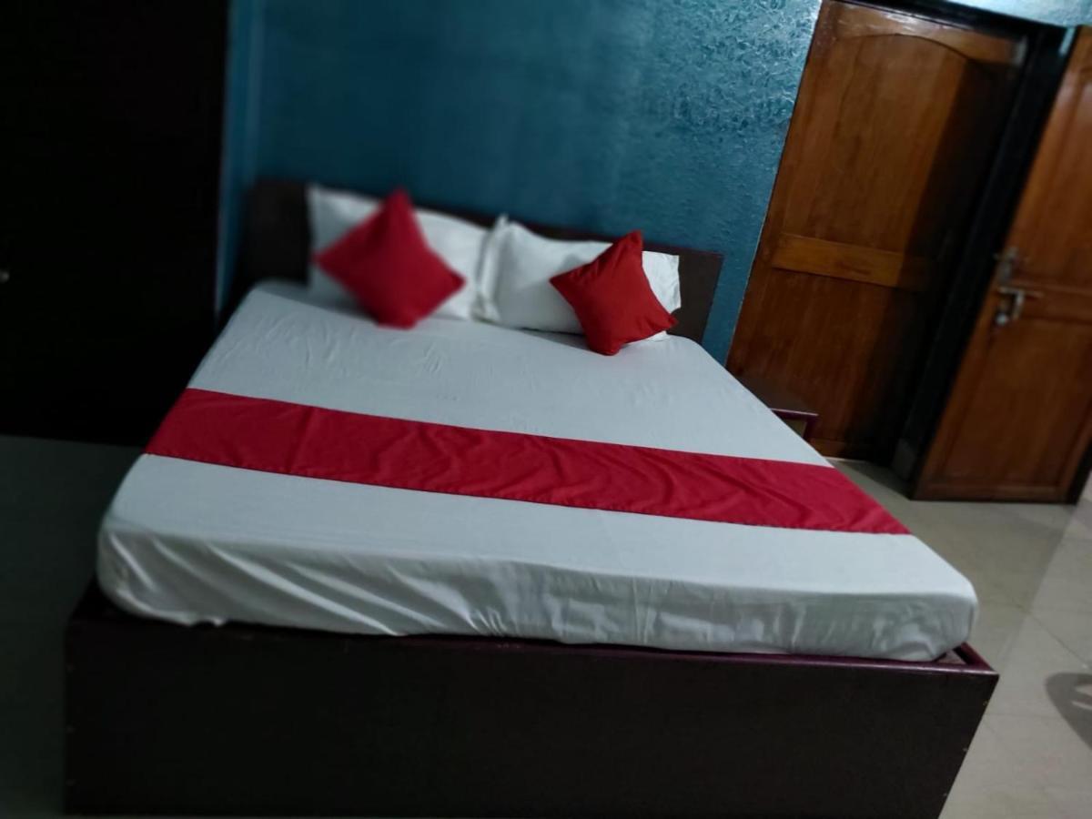 Hotel Madison Homes Bhubaneswar Bagian luar foto