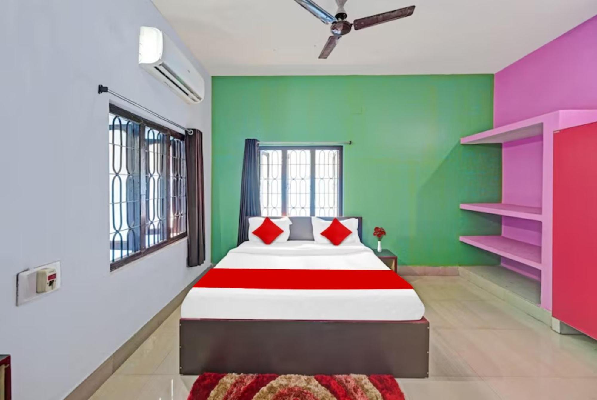 Hotel Madison Homes Bhubaneswar Bagian luar foto