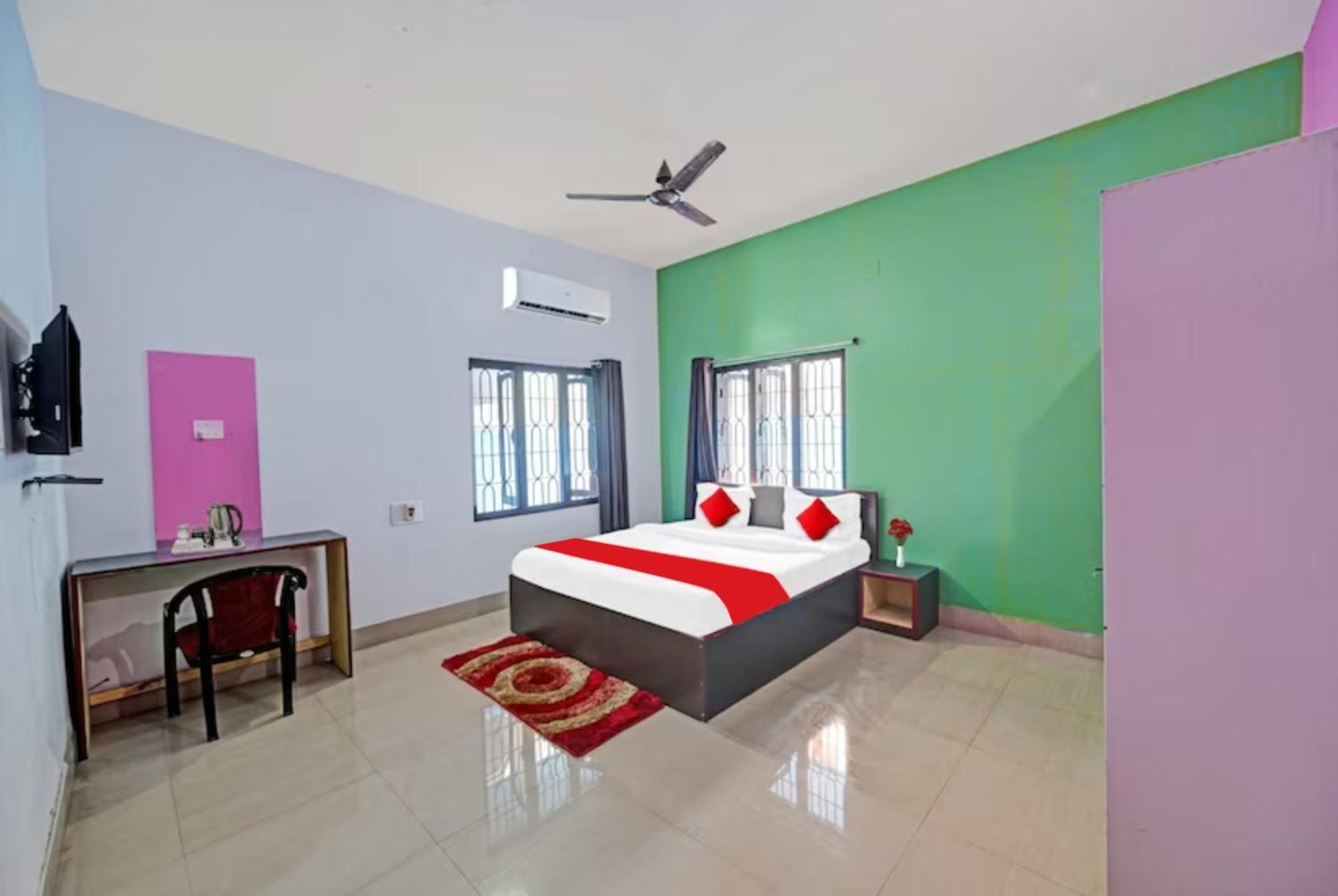 Hotel Madison Homes Bhubaneswar Bagian luar foto