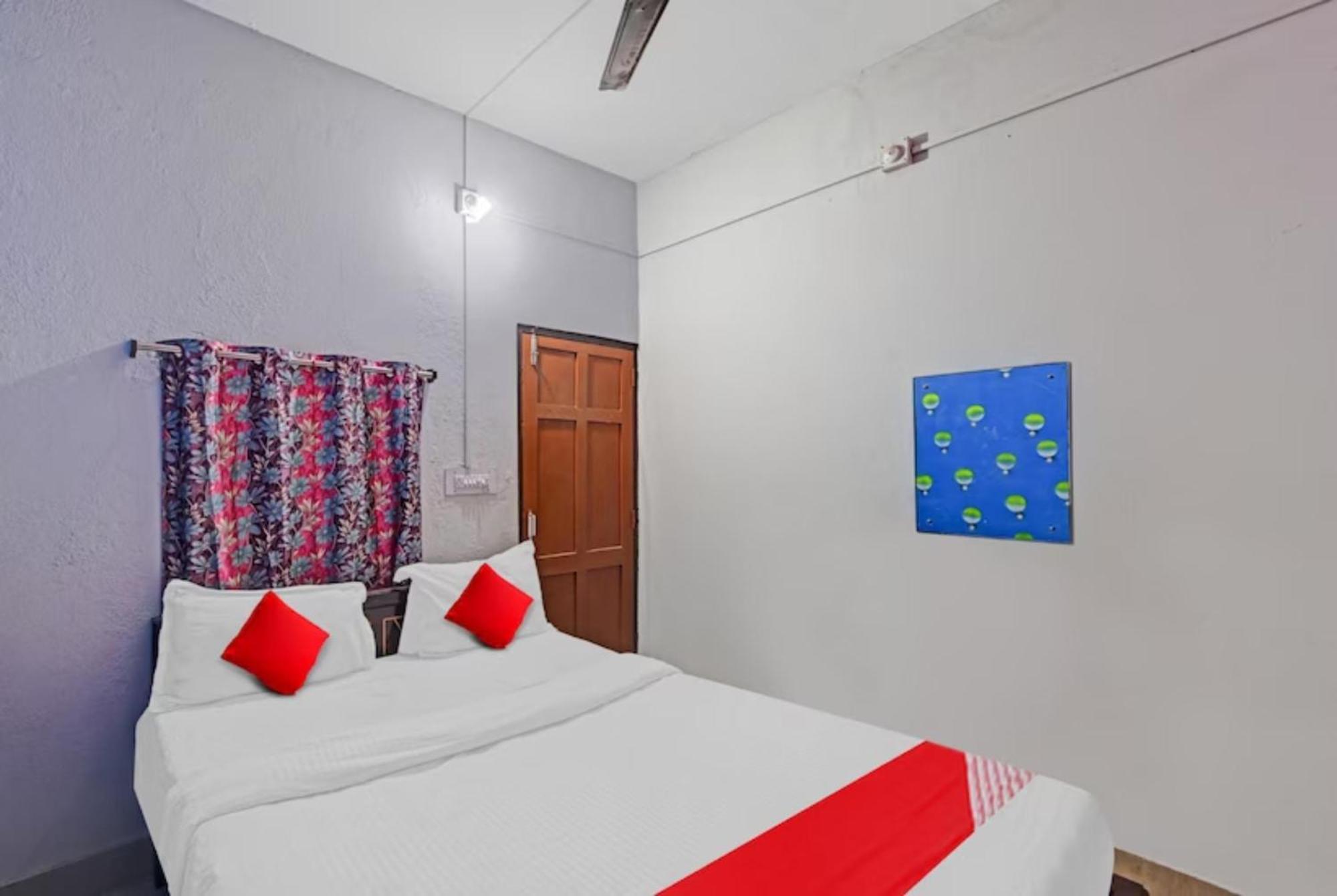 Hotel Madison Homes Bhubaneswar Bagian luar foto