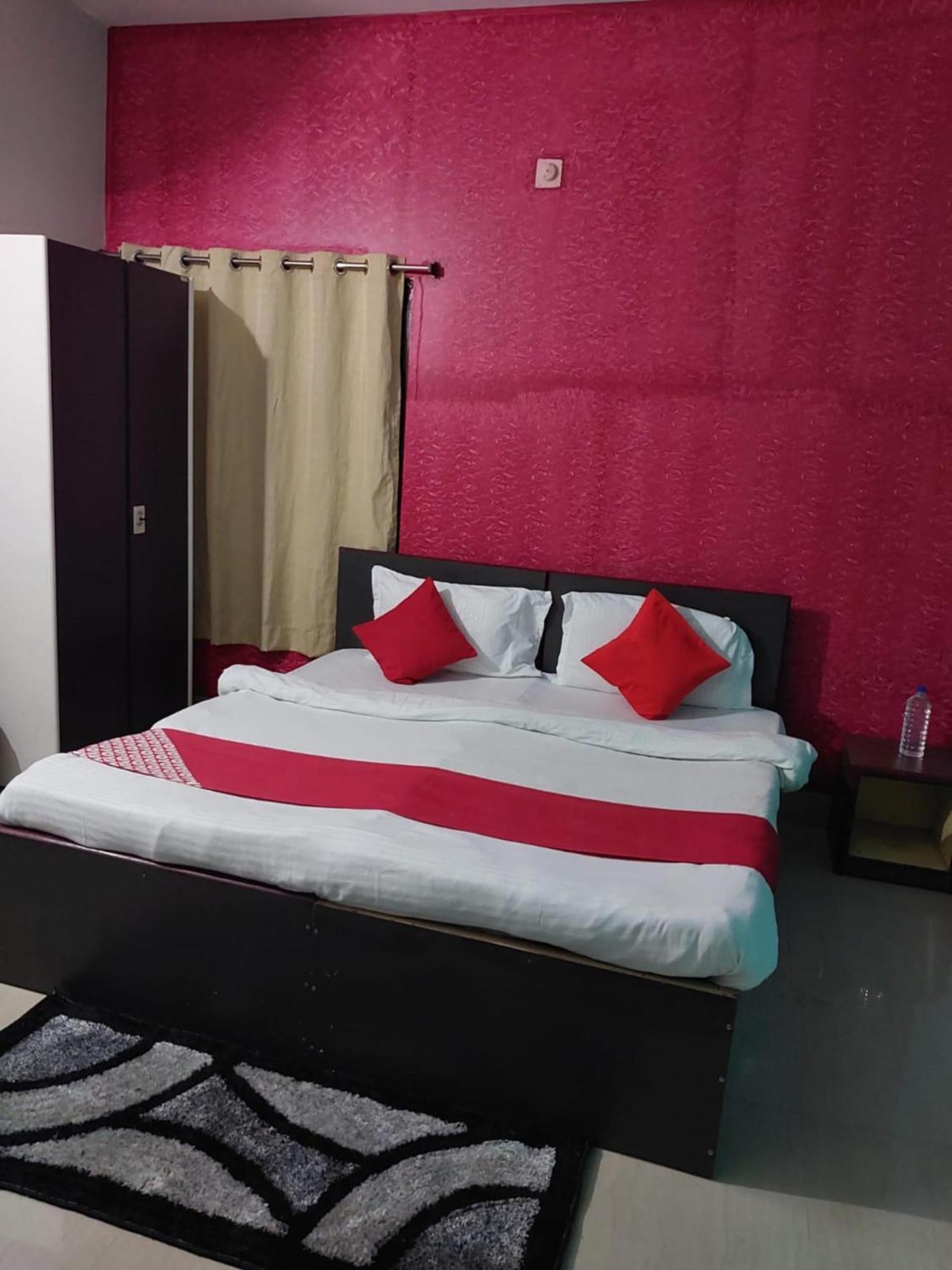Hotel Madison Homes Bhubaneswar Bagian luar foto